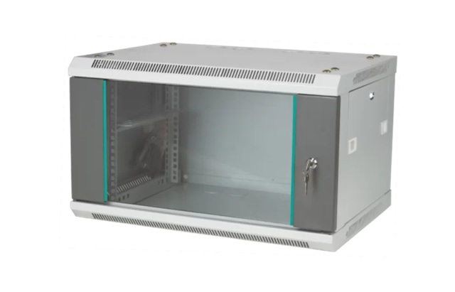 Szafa wisząca 19" 6U 600x450, niedzielona, drzwi szklane jednoskrzydłowe, tył osłona pełna, osłony boczne zamykane na klucz, kolor szary | nowość SW-6U-600-450-N-DSJ-OP-RP-B-S